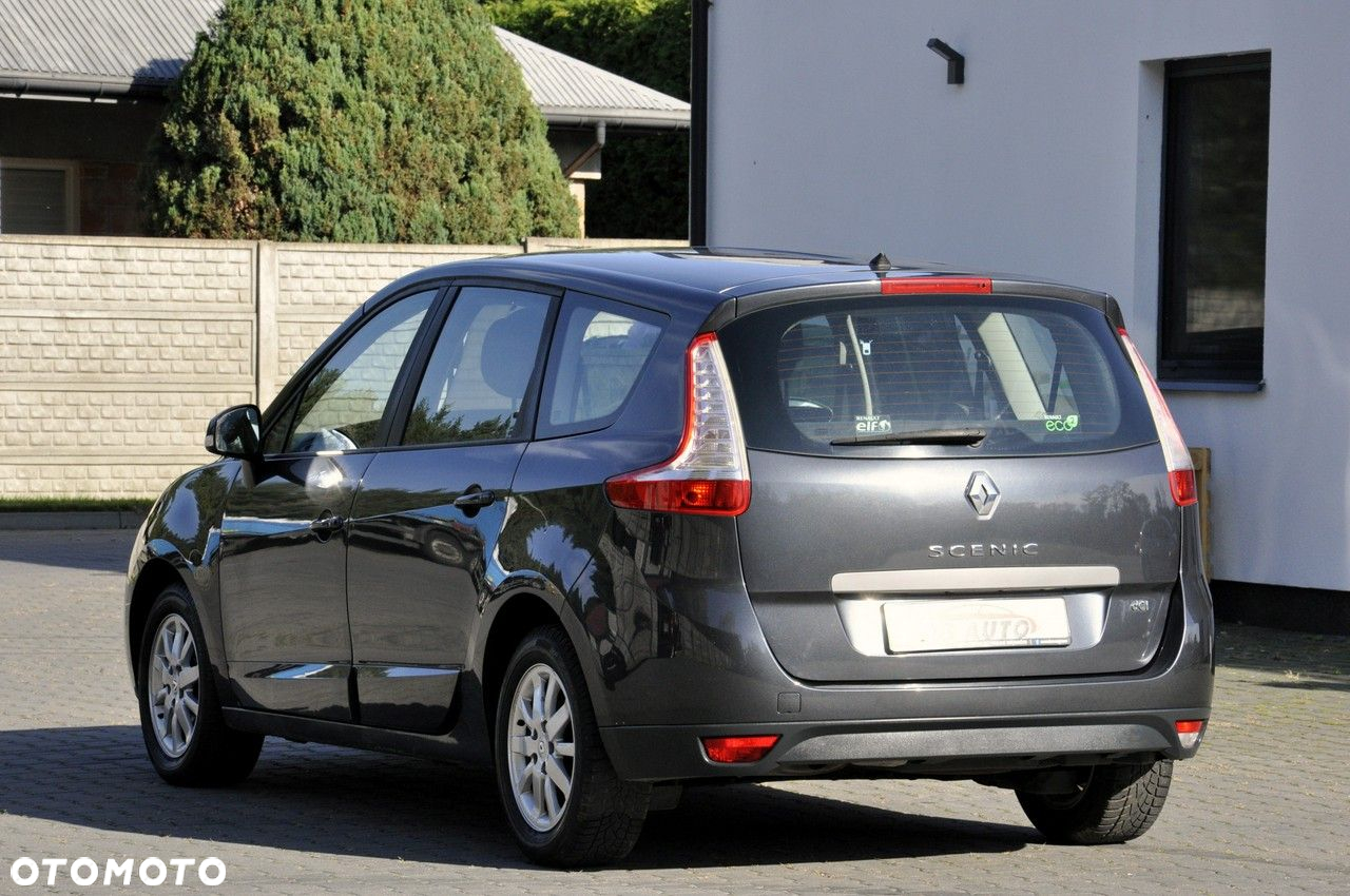 Renault Grand Scenic - 33