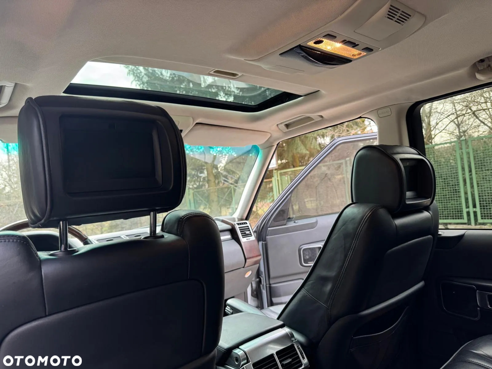 Land Rover Range Rover - 16