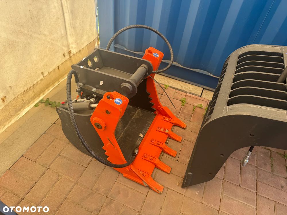 Łyżka rekin do mini koparki 1.5 - 4 t - 1