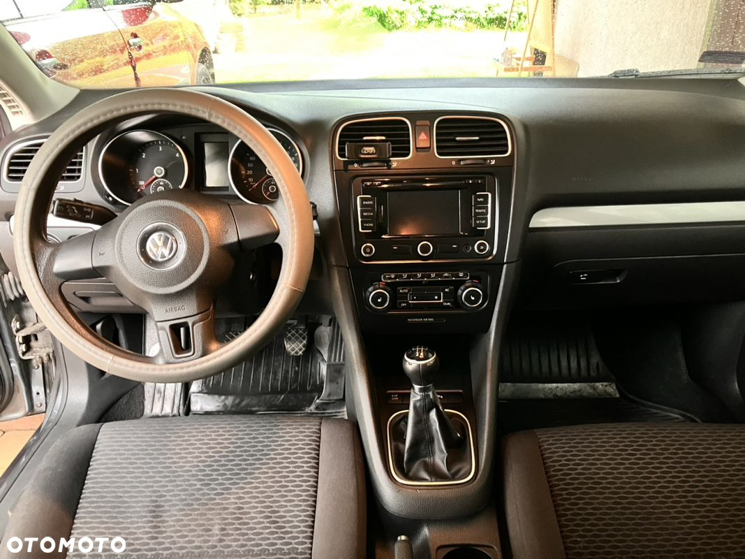 Volkswagen Golf VI 1.6 TDI Comfortline - 6