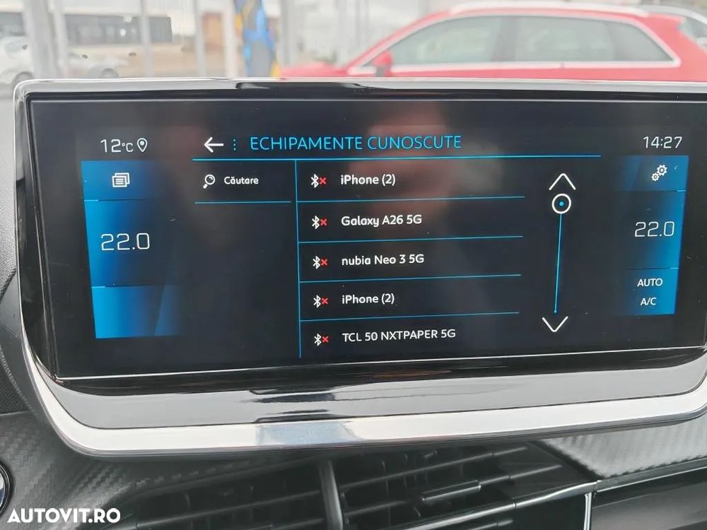 Peugeot 2008 1.2 L PureTech STT EAT8 Allure - 18