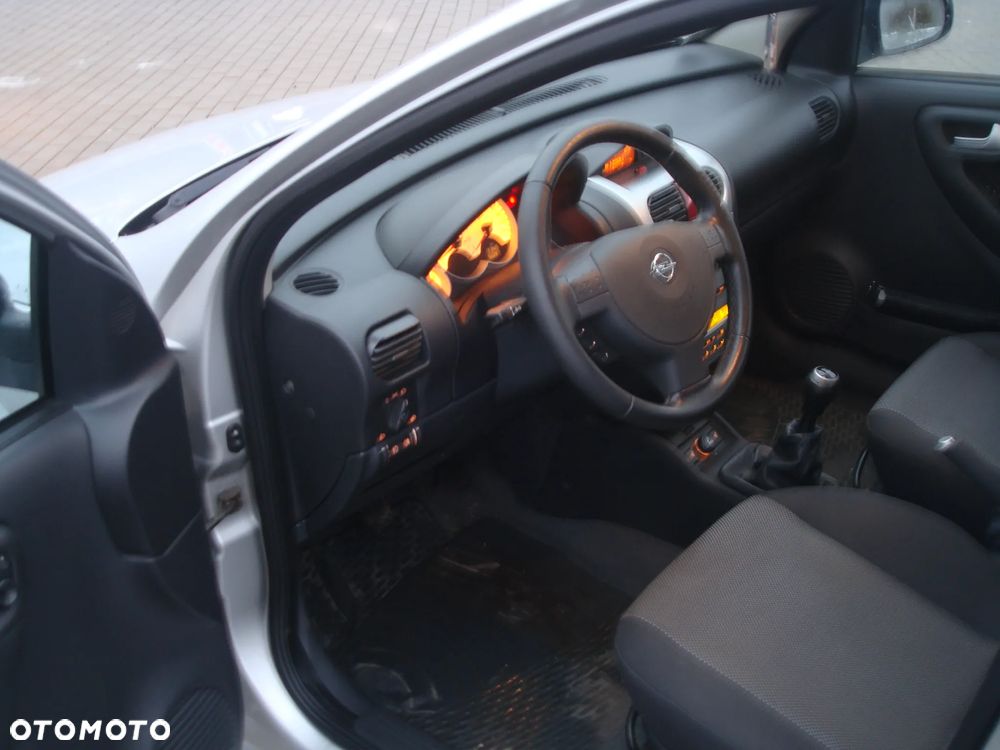 Opel Corsa 1.2 16V NJoy - 16