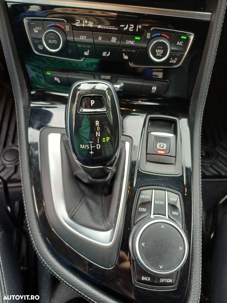 BMW Seria 2 218d xDrive AT - 13