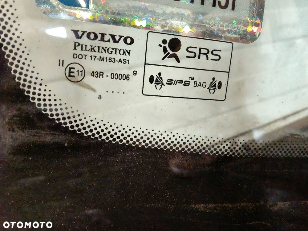 SZYBA CZOŁOWA PRZEDNIA VOLVO S80 I - 3