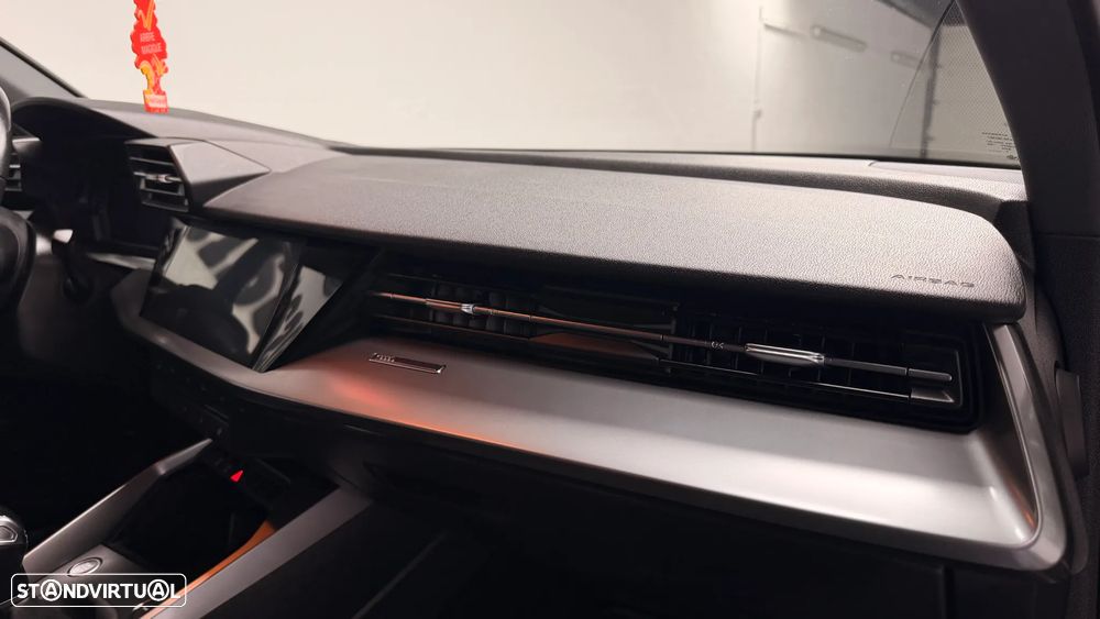 Audi A3 Sportback 30 TFSI S line - 26