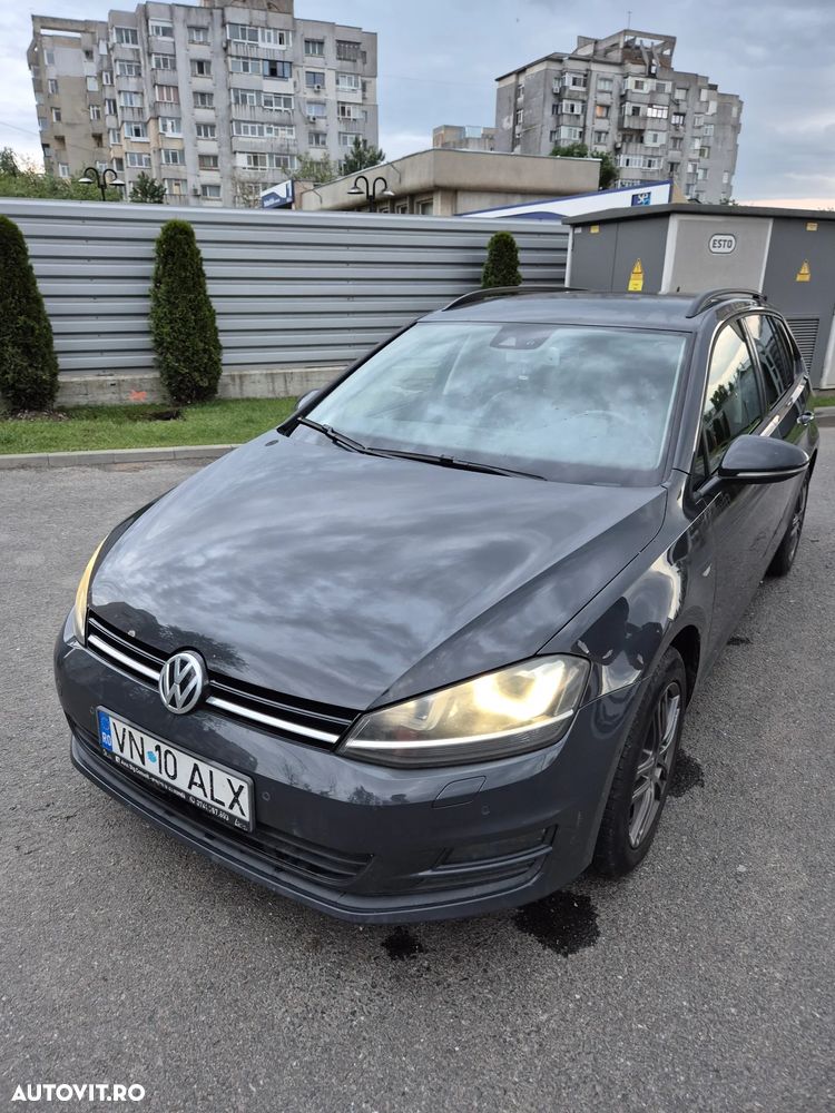 Volkswagen Golf - 12
