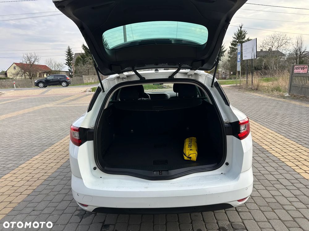 Renault Megane 1.5 Blue dCi Limited - 13