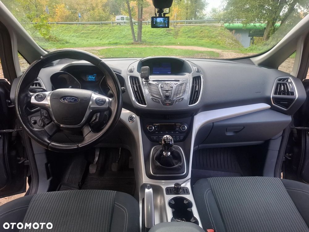 Ford Grand C-MAX - 15