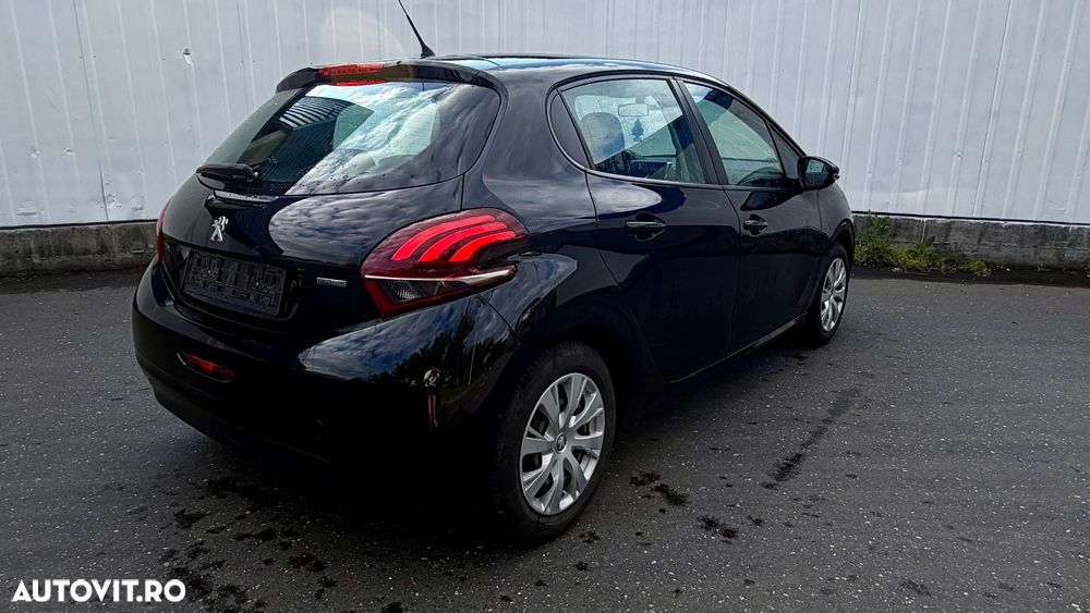 Peugeot 208 1.2 L PureTech Access - 4