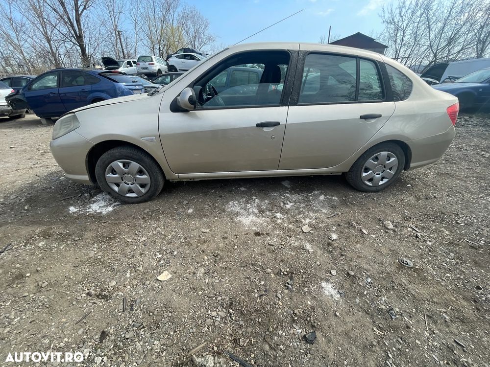 Dezmembrez RENAULT Symbol II Thalia 1.5dCi euro4 85Cp 62kW an 2009 - 3