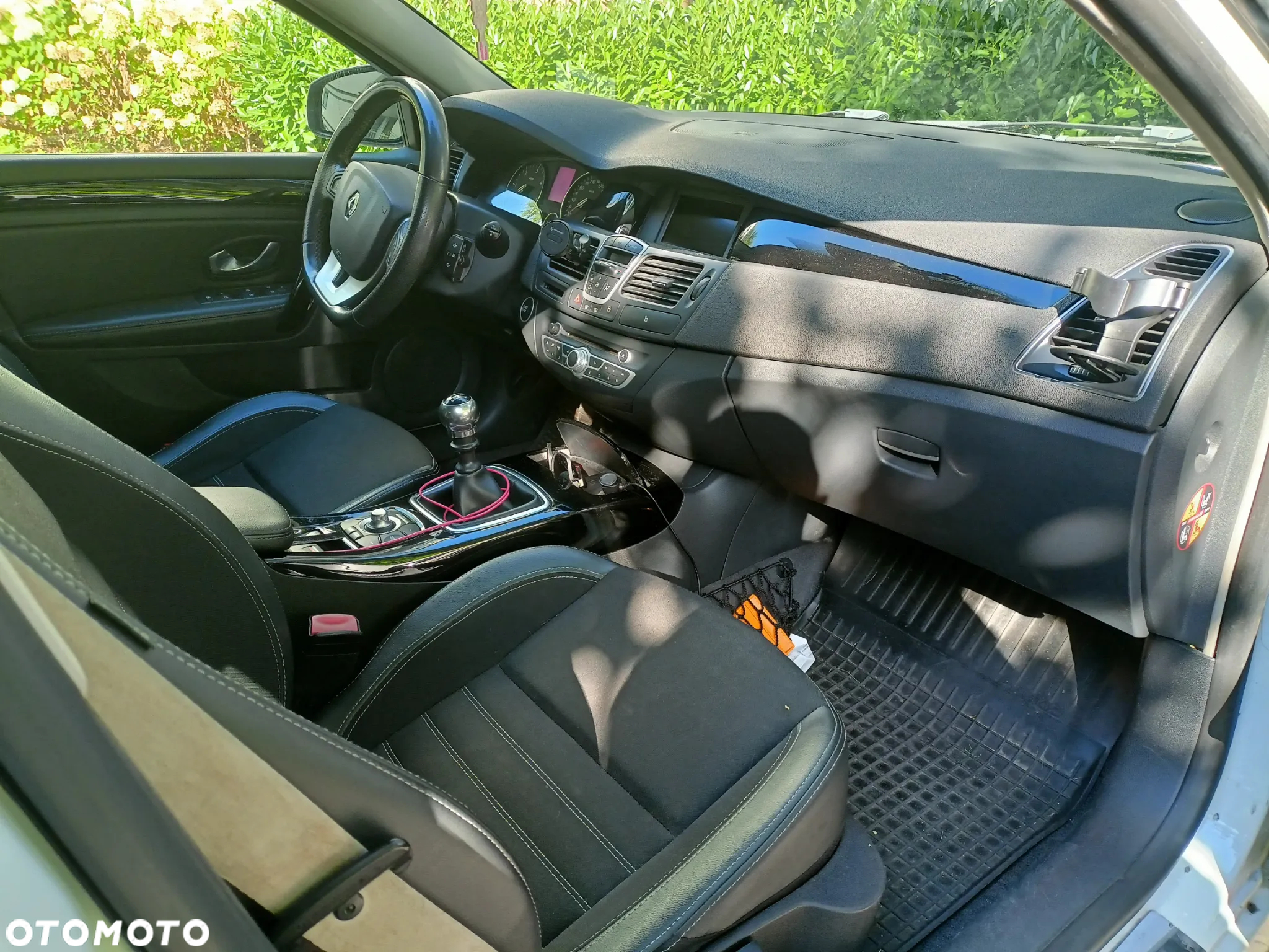 Renault Laguna ENERGY dCi 130 FAP Start & Stop Bose Edition - 6