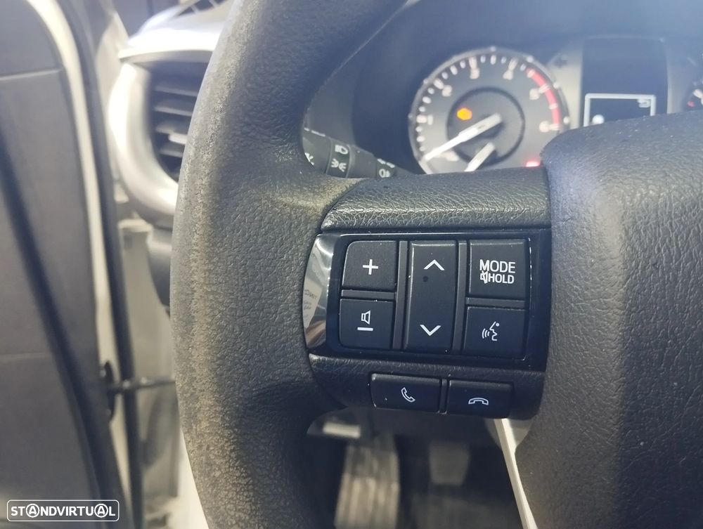 Toyota Hilux 2.4 D-4D 2WD CD CM - 15