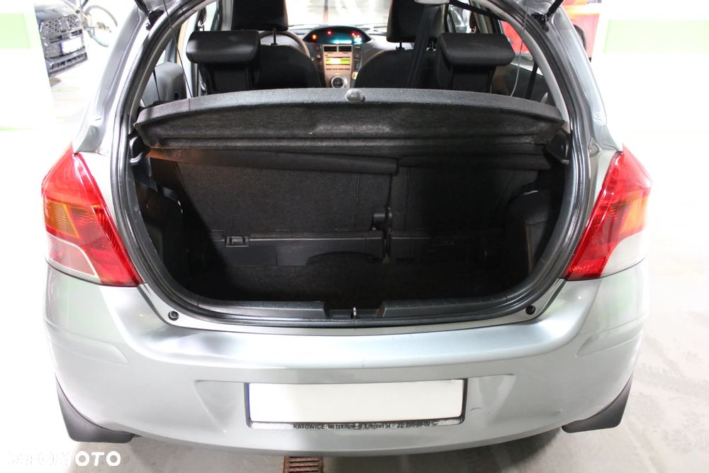Toyota Yaris - 14