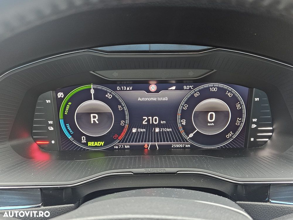 Skoda Superb 1.4 TSI iV DSG Sportline - 24