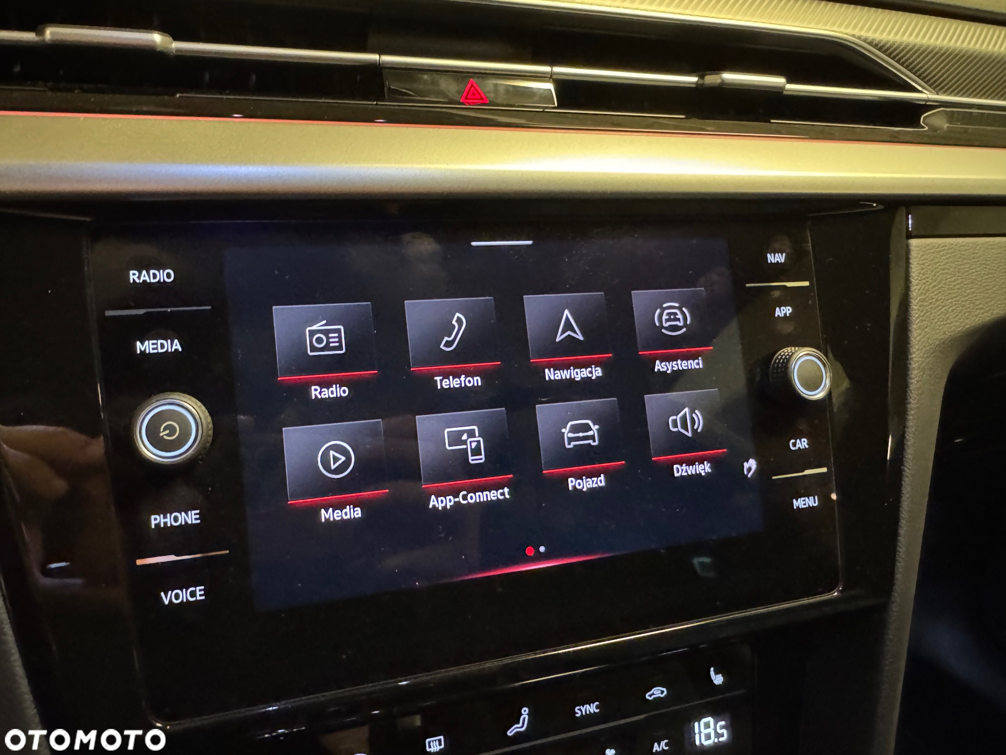 Volkswagen Arteon 2.0 TSI R-Line DSG - 25