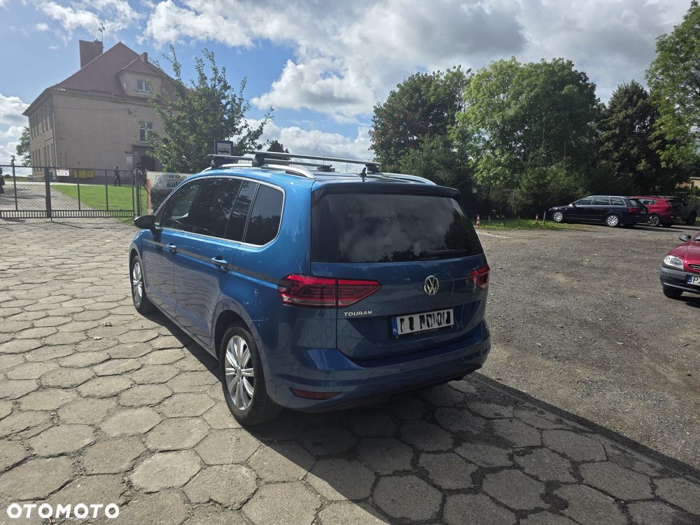 Volkswagen Touran 1.5 TSI EVO Highline - 11