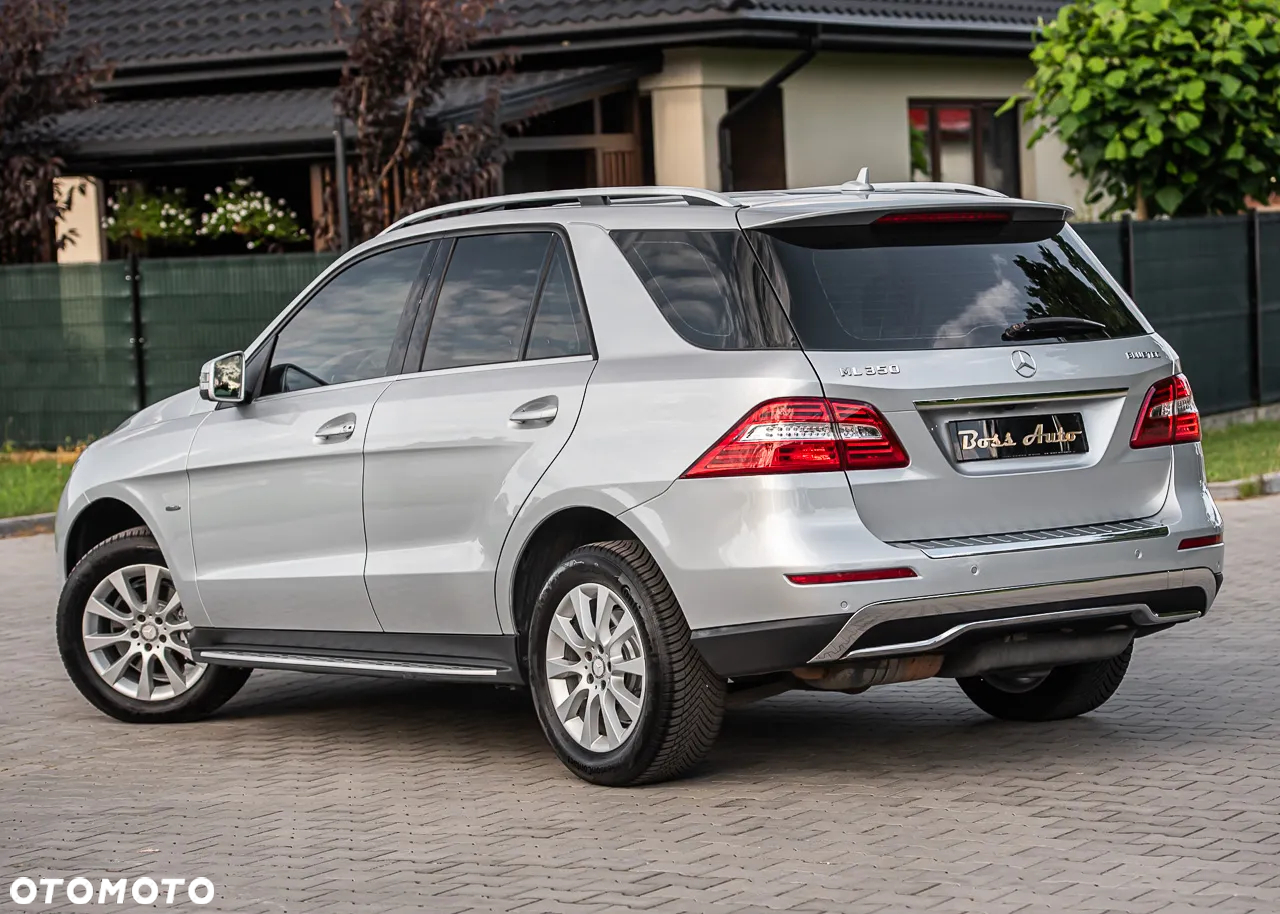 Mercedes-Benz ML 350 BlueTec 4-Matic - 9
