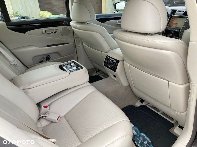 Lexus LS 460 Superior - 17