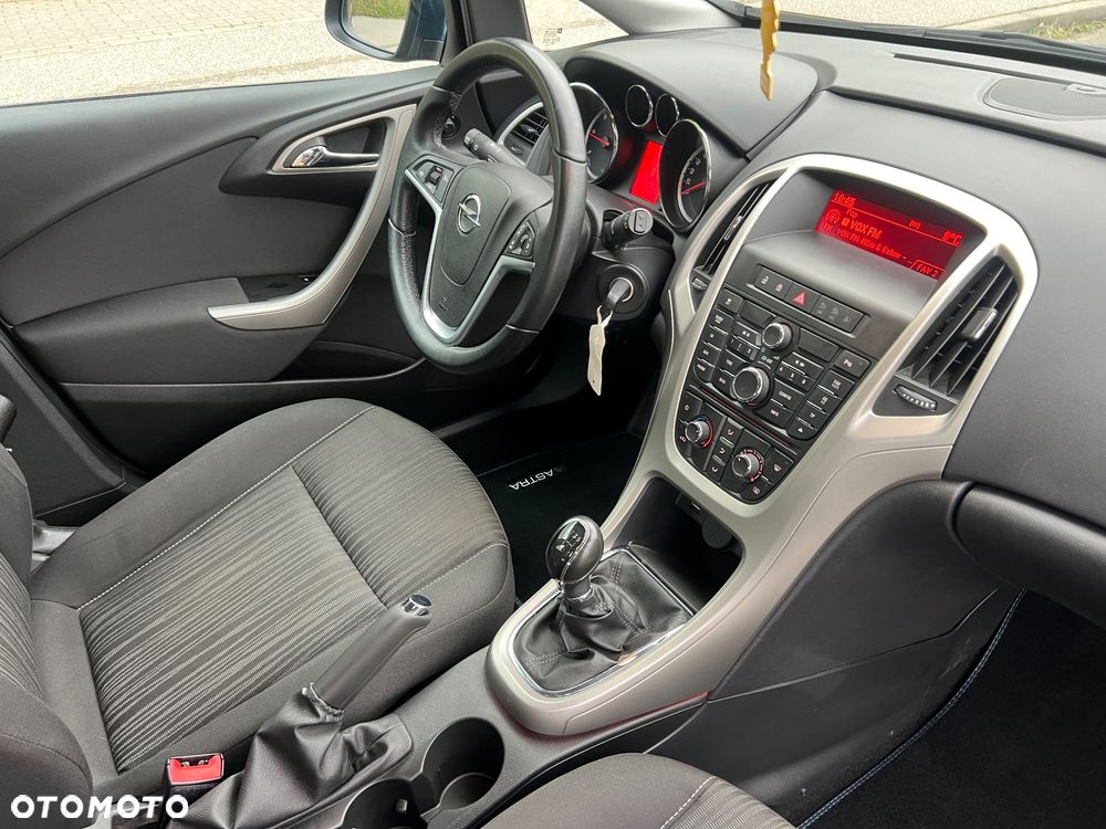 Opel Astra - 25