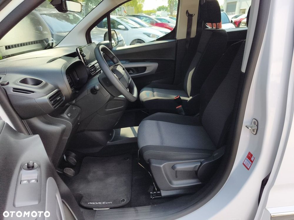 Toyota Proace City Verso Long 1.5 D-4D Business - 14