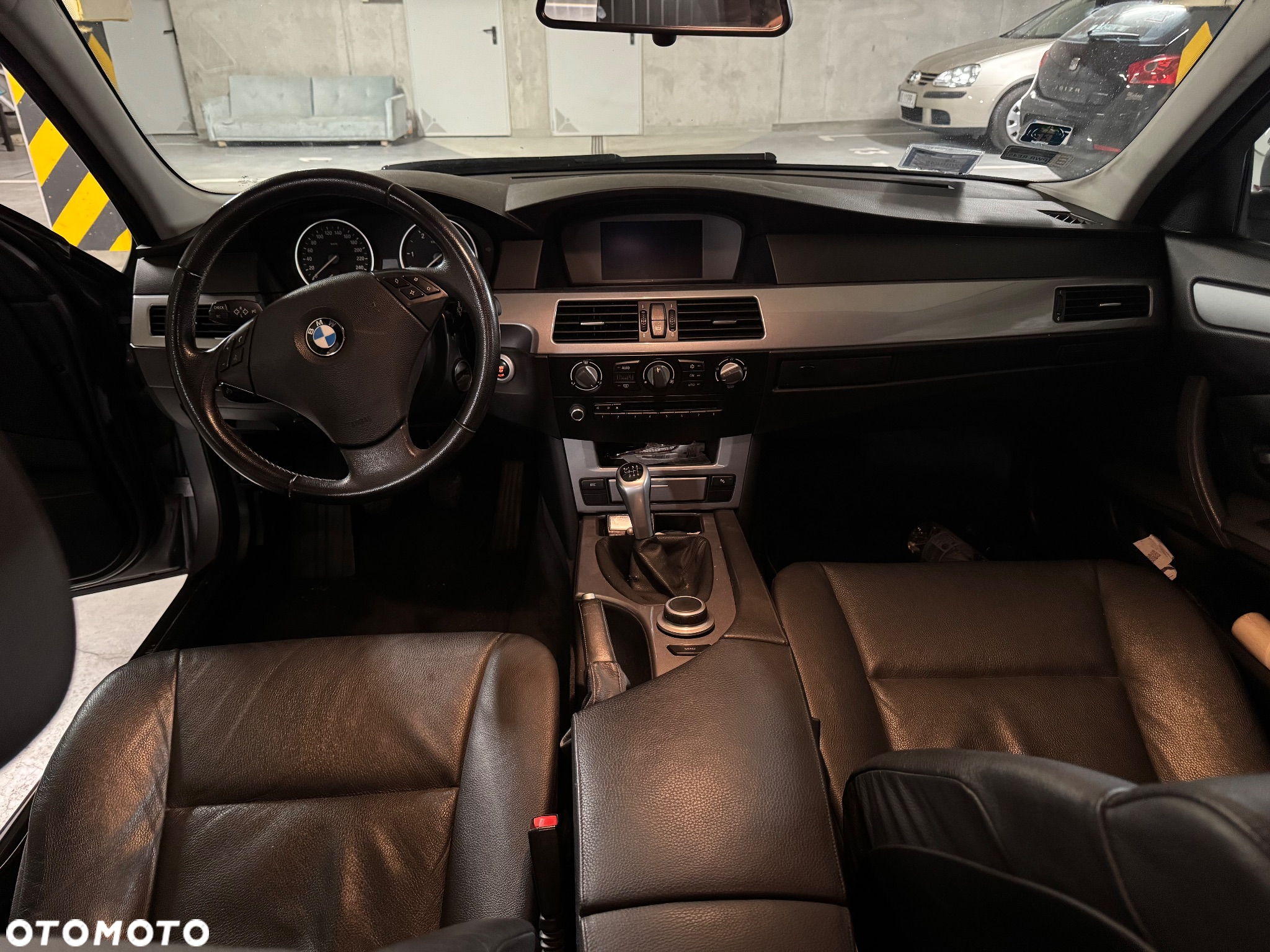 BMW Seria 5 520d - 14