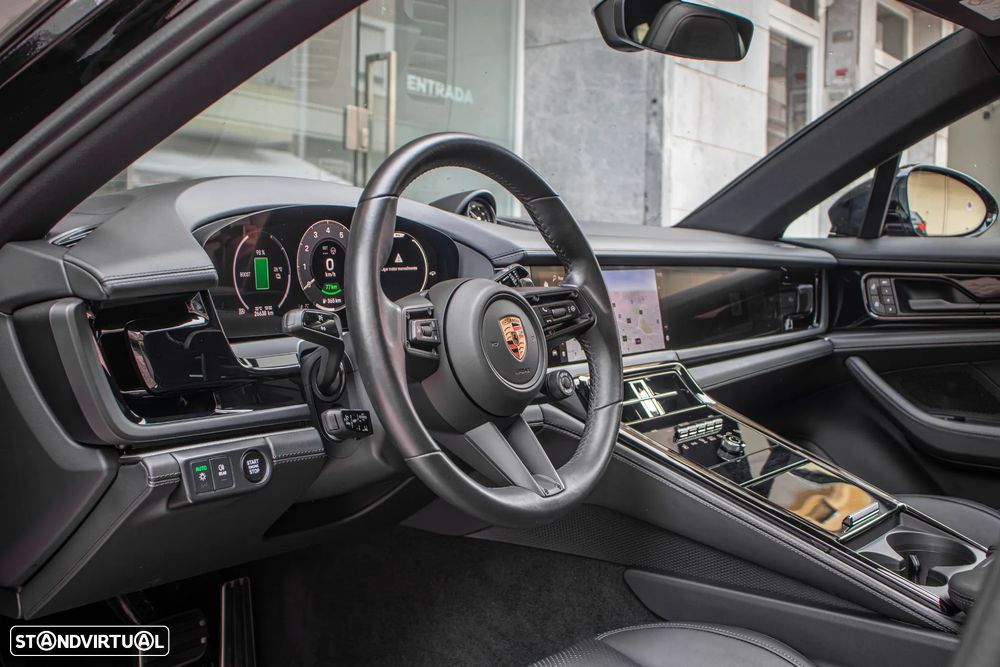 Porsche Panamera 4 E-Hybrid - 9