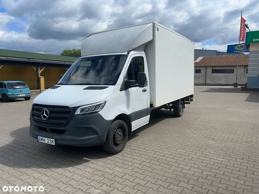 Mercedes-Benz Sprinter - 1