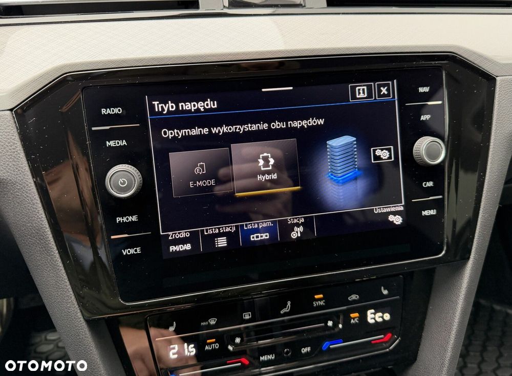 Volkswagen Passat - 37