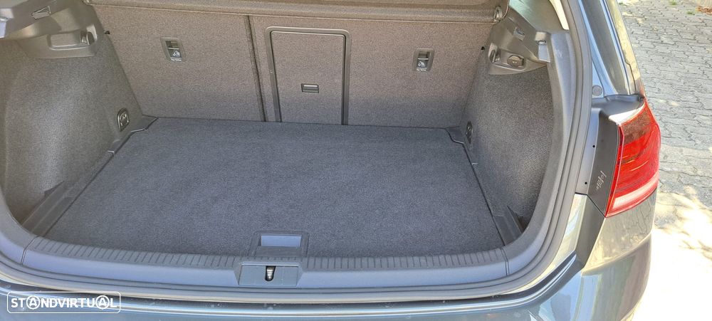 VW Golf 1.6 TDI Confortline DSG - 14