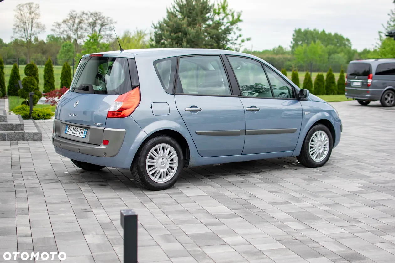 Renault Scenic - 15
