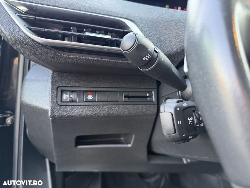 Peugeot 3008 PureTech 130 Stop & Start GPF EAT8 Active Pack - 22