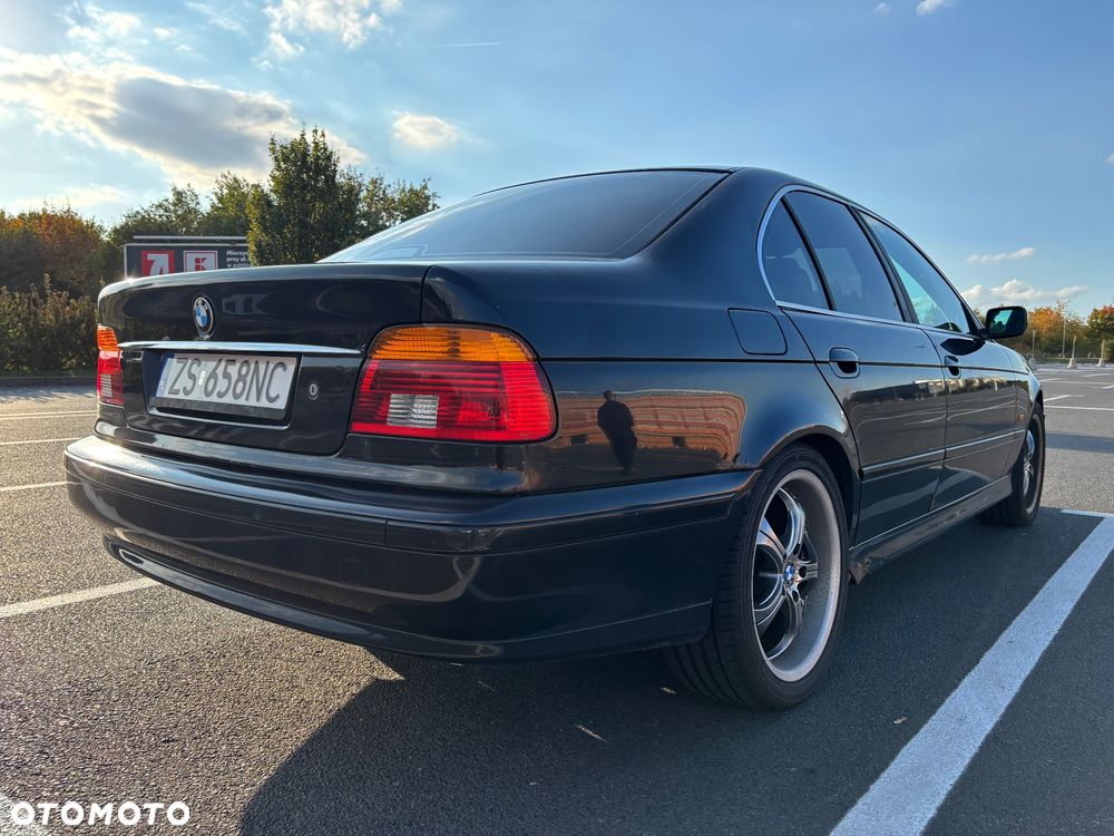 BMW Seria 5 525i - 7