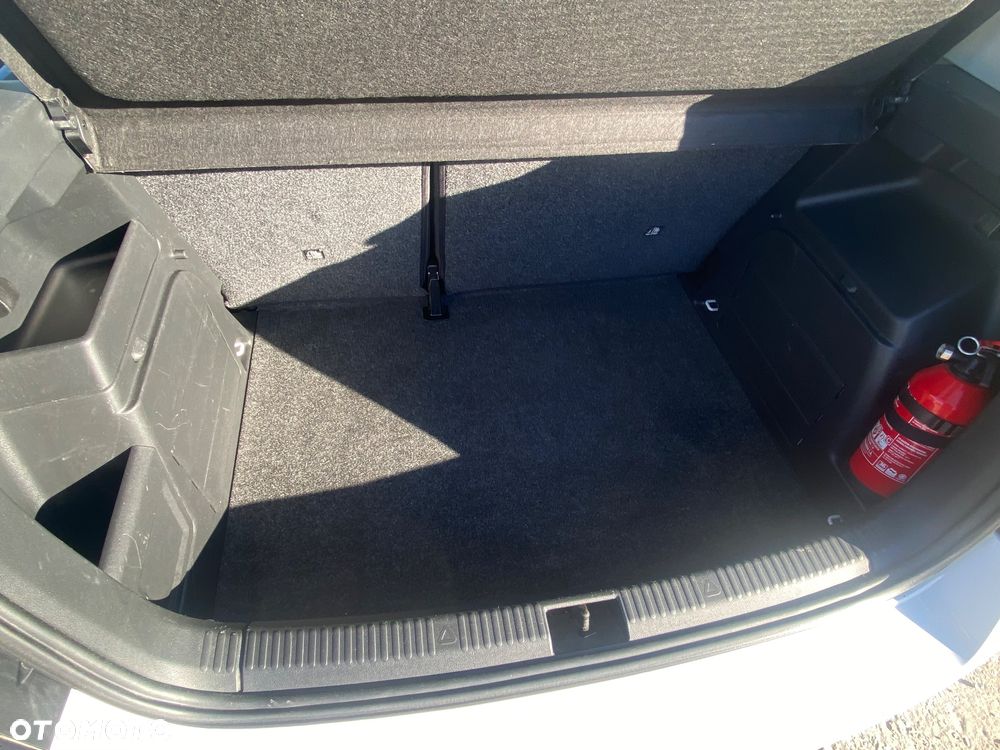 Skoda Fabia 1.0 Ambition - 10