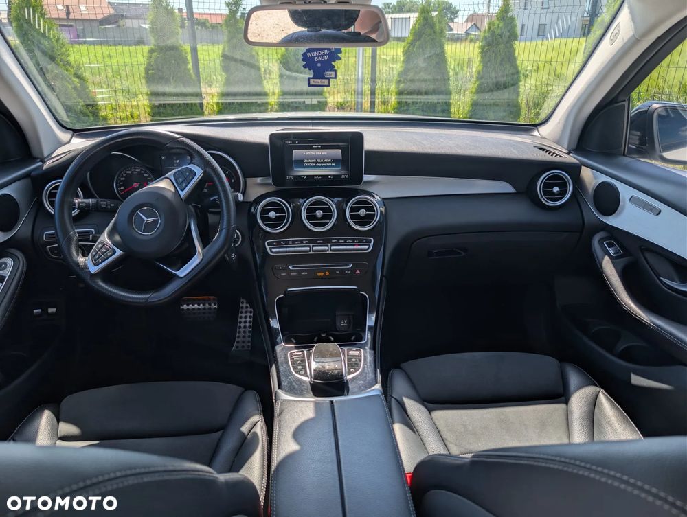 Mercedes-Benz GLC 220 d 4-Matic - 33