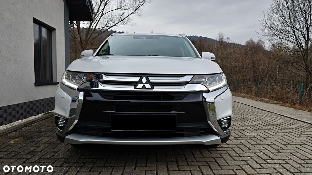 Mitsubishi Outlander 2.0 4WD CVT Diamant Edition+ - 3