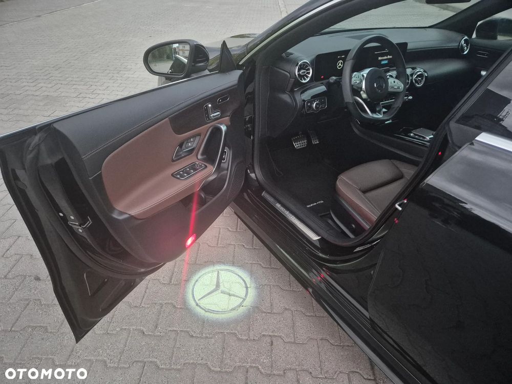 Mercedes-Benz CLA 250 4-Matic AMG Line 7G-DCT - 15