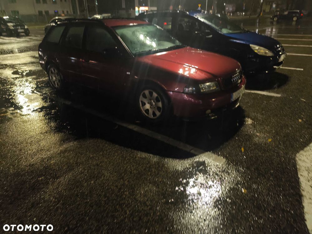 Audi A4 Avant - 1