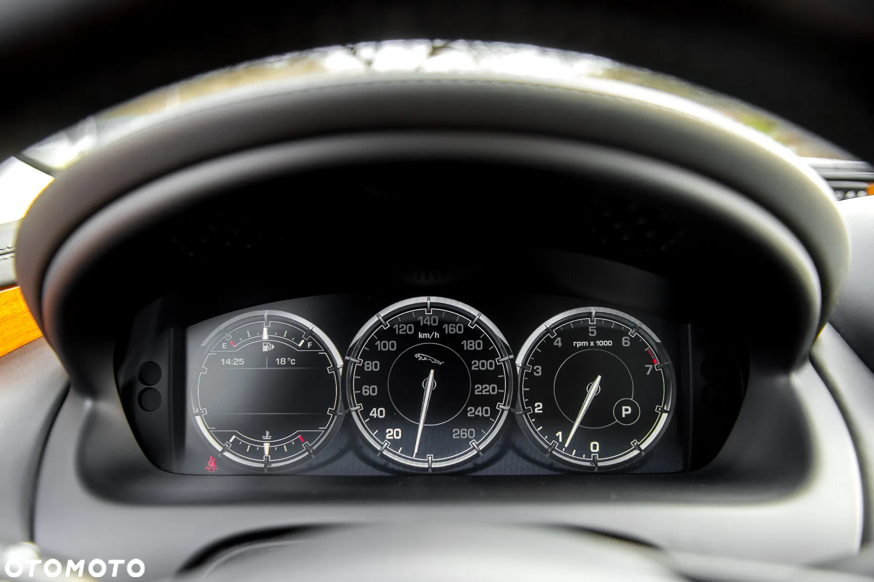 Jaguar XJ 3.0 T AWD Premium Luxury - 23