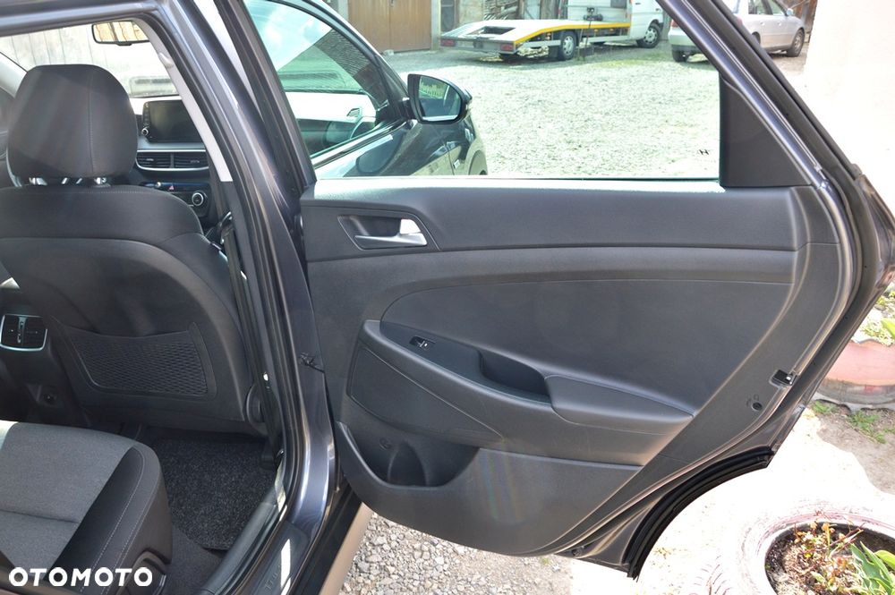 Hyundai Tucson 1.6 CRDi 48V-Hybrid 2WD DCT Select - 24