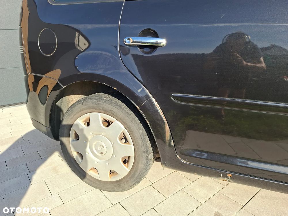 Volkswagen Touran 2007 photo 5