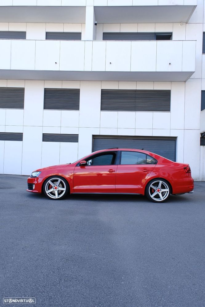 VW Jetta 2.0 TSI DSG Highline - 2