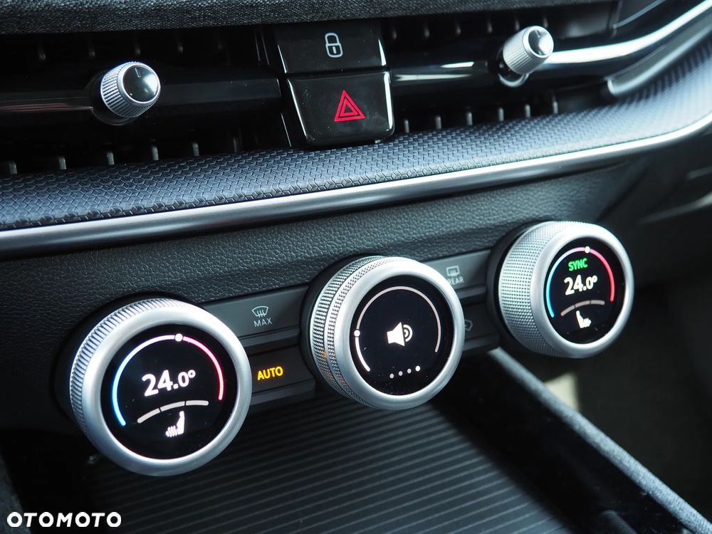 Skoda Superb 2.0 TDI SCR 4x4 Drive DSG - 8