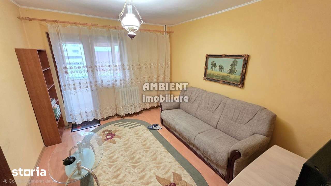 Apartament cu 4 camere, etaj 3, VASLUI zona Ultracentrală — fotografia 1
