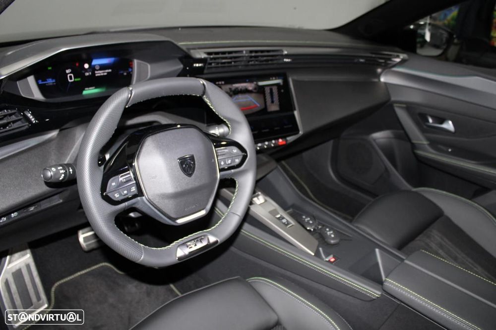 Peugeot E-408 58 kWh GT - 12