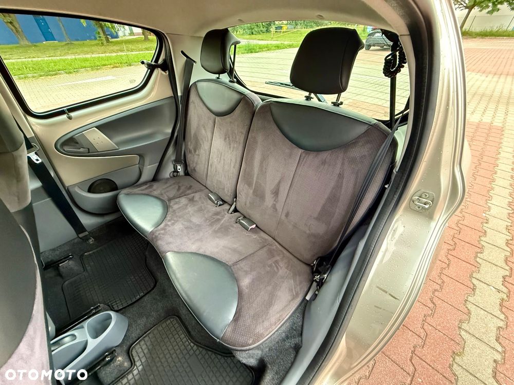Toyota Aygo Multi Mode ckIN2U - 17
