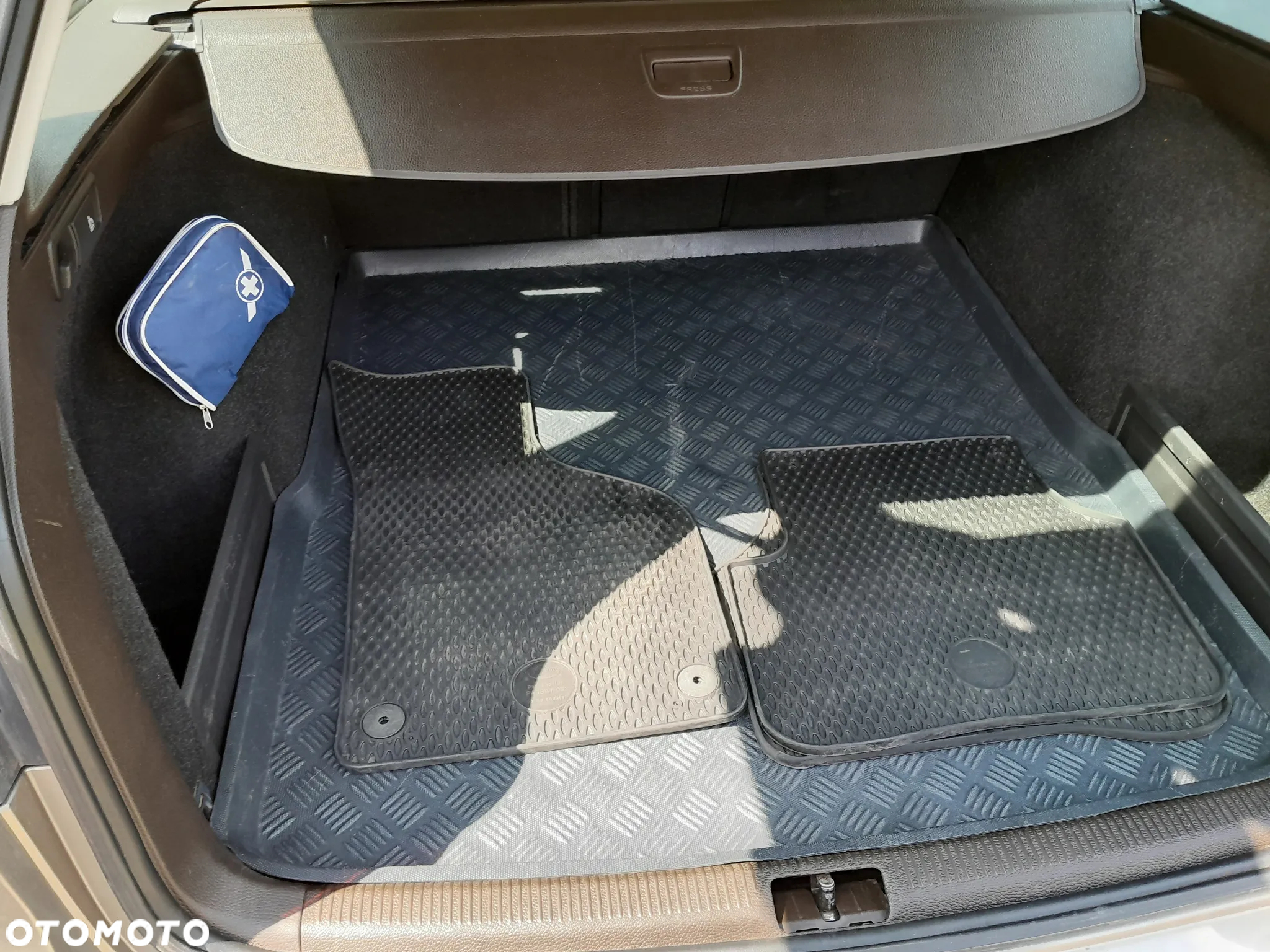 Volkswagen Passat 2.0 TDI Comfortline - 15