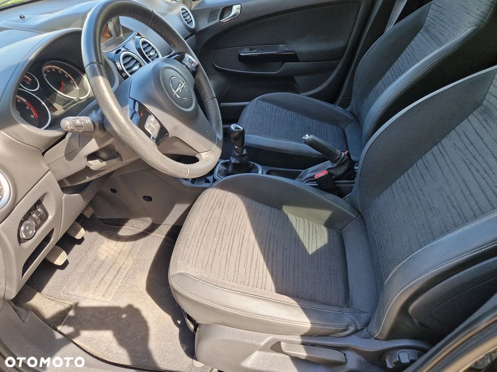 Opel Corsa - 18