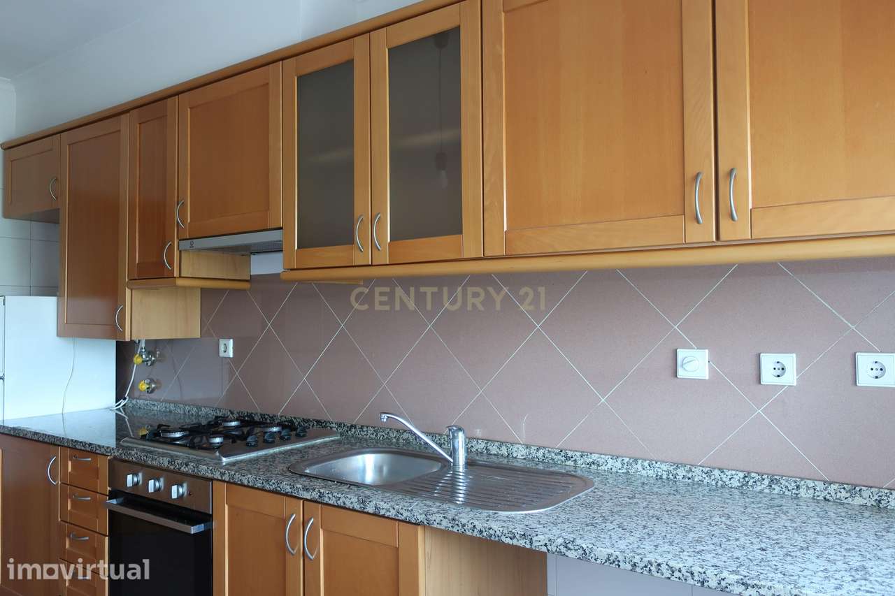 Apartamento T1 com Parqueamento - Cavaleira - Grande imagem: 5/24