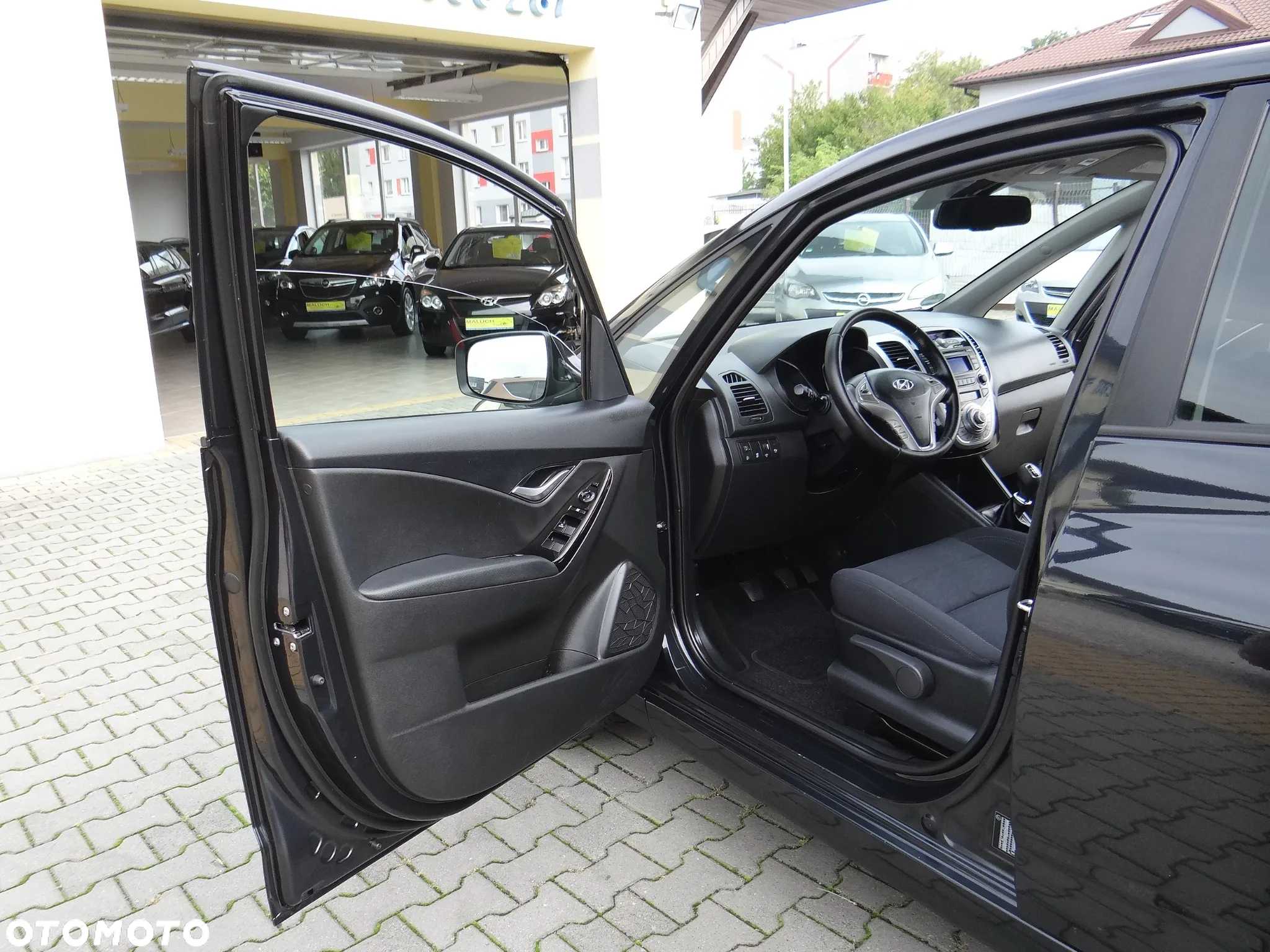Hyundai ix20 1.4 Premium - 21