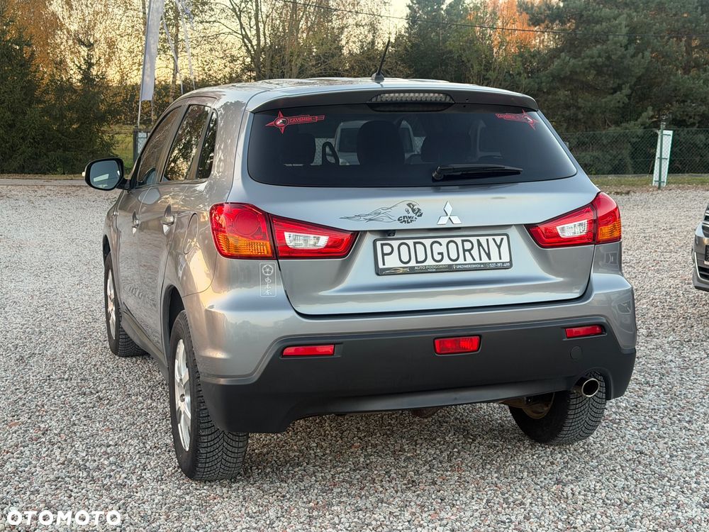 Mitsubishi ASX - 5